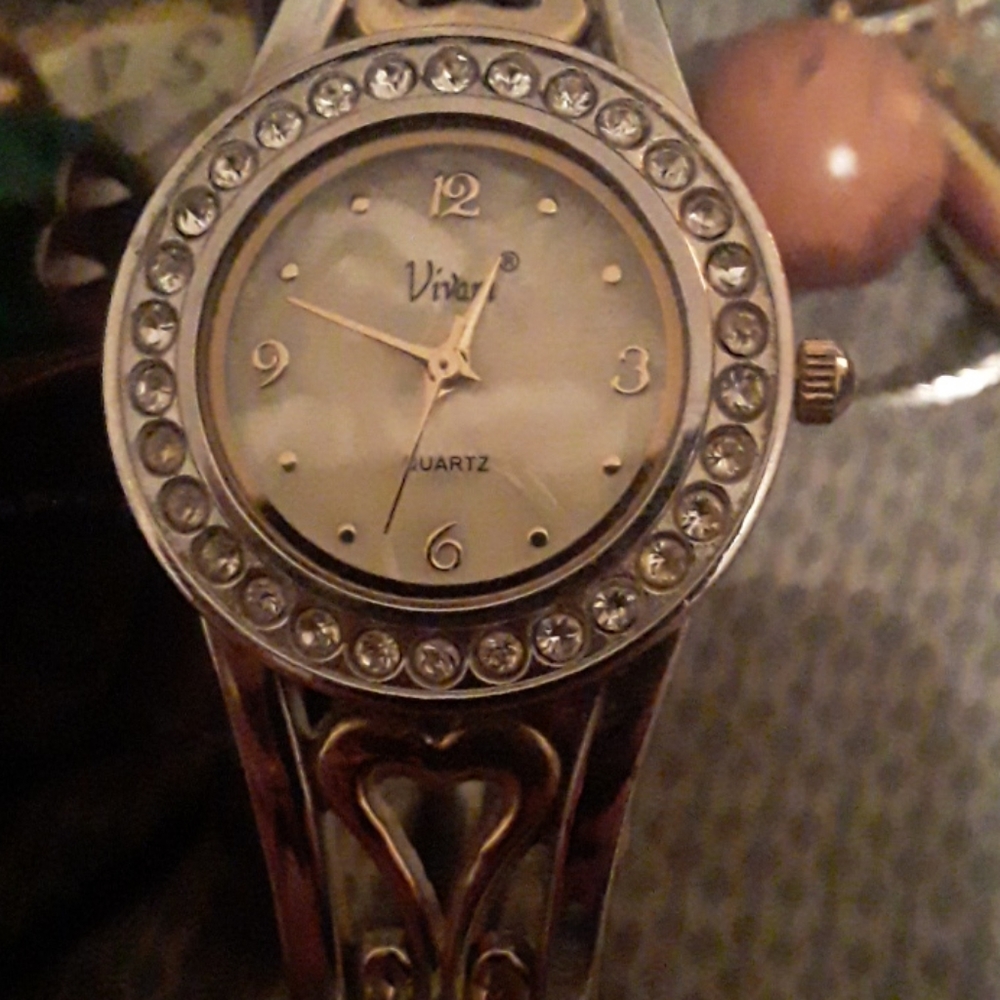 Vivian watch